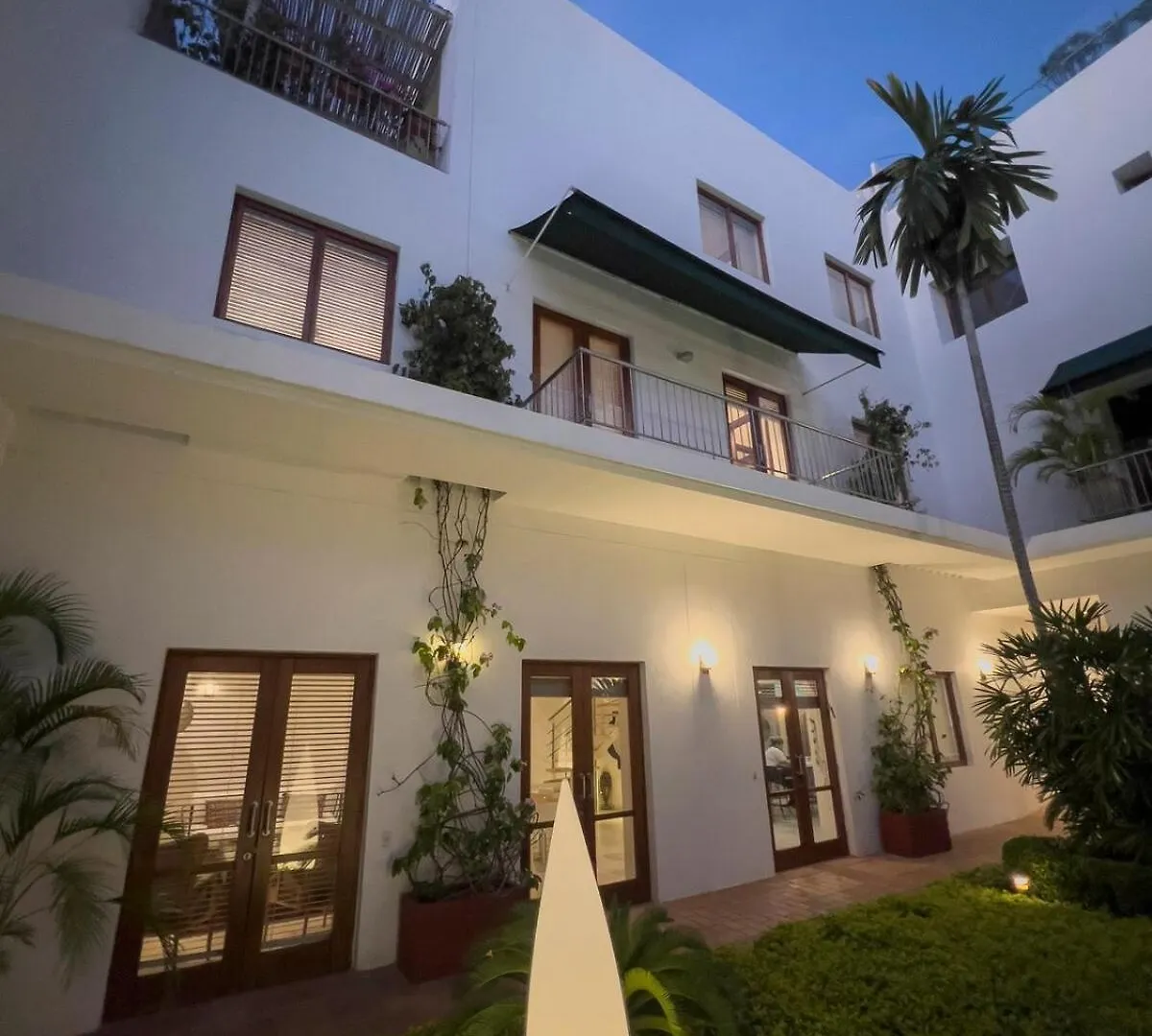 Apartment Townhouse Estancia Del Virrey In Walled City Cartagena