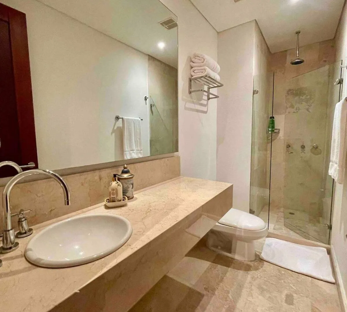 Townhouse Estancia Del Virrey In Walled City Cartagena Apartment