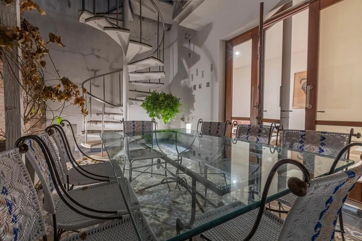 Apartment Townhouse Estancia Del Virrey In Walled City Cartagena
